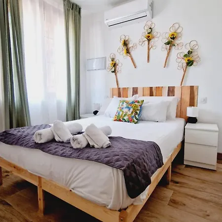 Almendrales Appartement Madrid Buitenkant foto